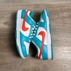 Nike Dunk Low “Miami”